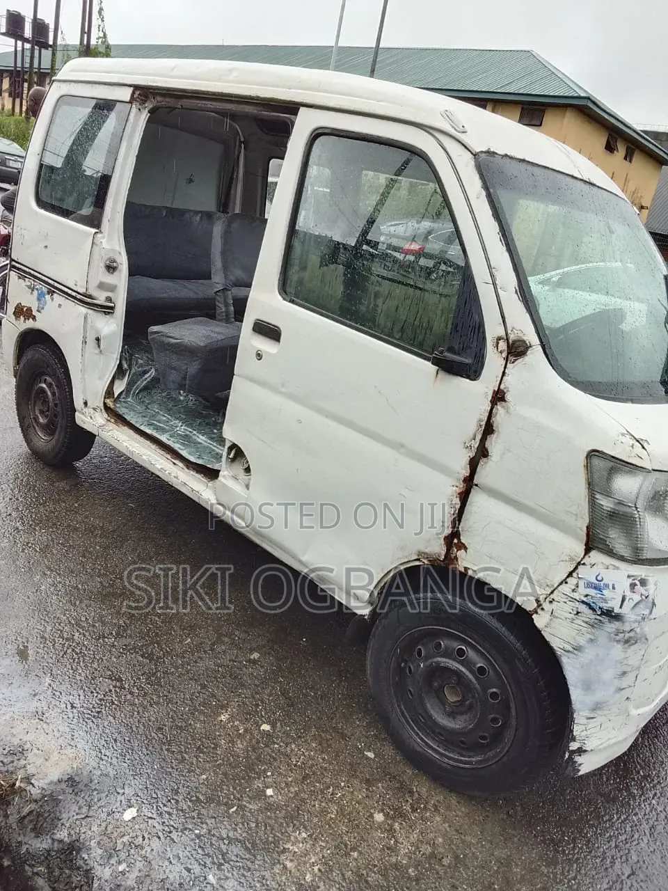 Daihatsu Hijet 2012 White