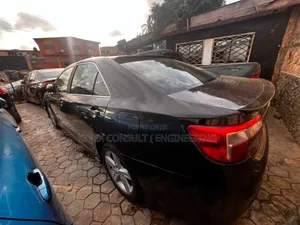 Toyota Camry SE 4dr Sedan (2.5L 4cyl 6A) 2012 Gray