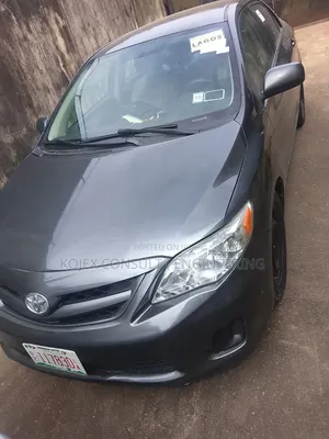Toyota Corolla LE 4dr Sedan (1.8L 4cyl 4A) 2012 Gray