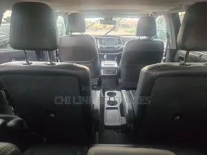 Toyota Highlander 2017 Blue