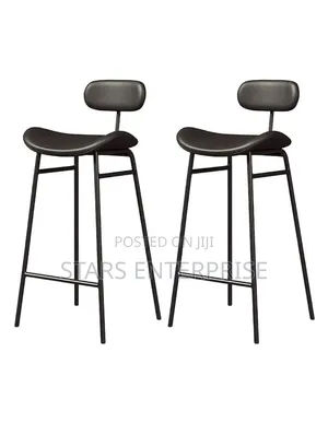 Bar Stool / Modern High Chair