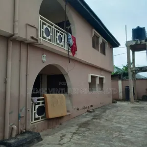 3bdrm Apartment in Mosalashi, Igando / Ikotun/Igando for rent