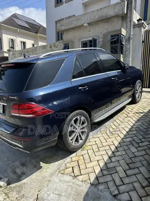 Mercedes-Benz GLE-Class GLE 350d 4MATIC 2016 Blue