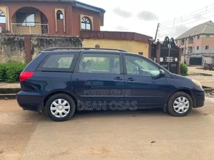 Toyota Sienna CE FWD 2006 Blue