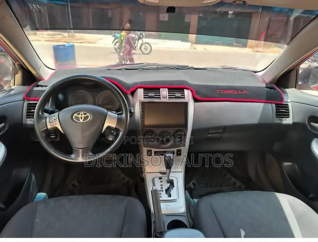 Toyota Corolla 2009 Red