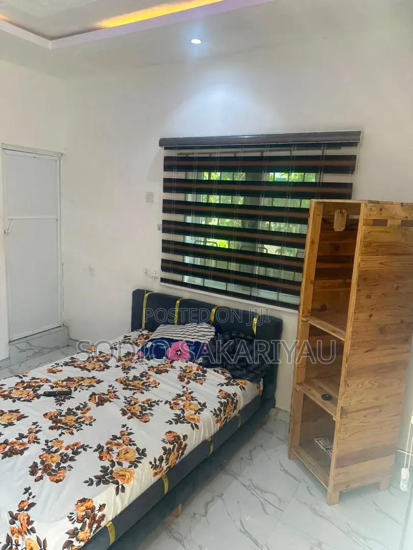 A Room Shotlet Apartment