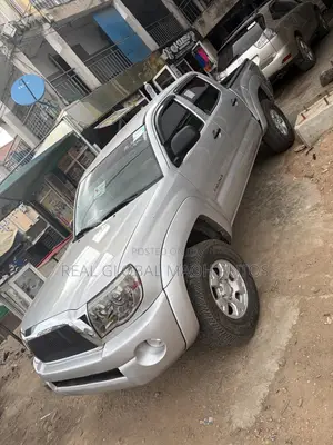Toyota Tacoma Double Cab V6 2010 Silver