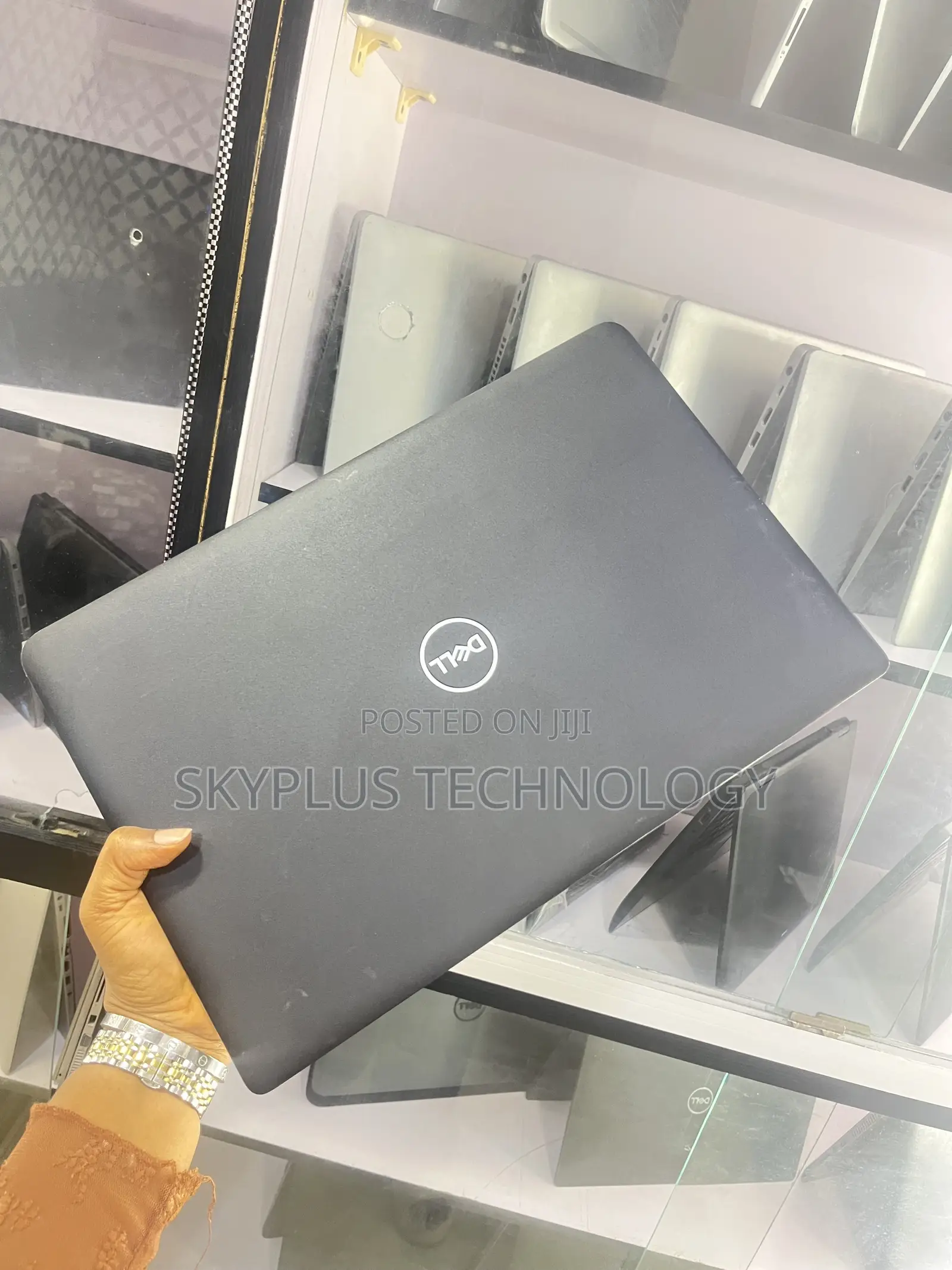 Laptop Dell Latitude 3500 8GB Intel Core i5 SSD 256GB