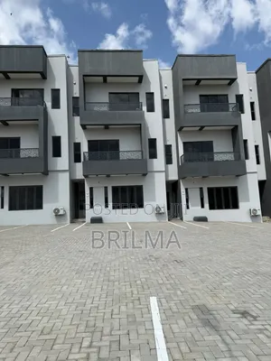 4bdrm Duplex in Guzape District for sale
