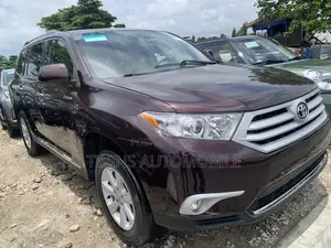 Toyota Highlander Limited 3.5l 4WD 2013 Burgundy