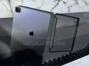 Apple iPad Pro 12.9 (2022) 128 GB Silver
