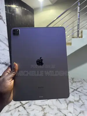 Apple iPad Pro 12.9 (2022) 128 GB Silver
