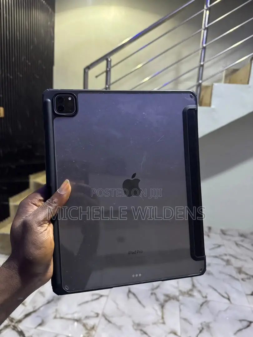 Apple iPad Pro 12.9 (2022) 128 GB Silver