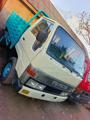 Nigeria Used Toyota Dyna 150 3y Petrol Engine