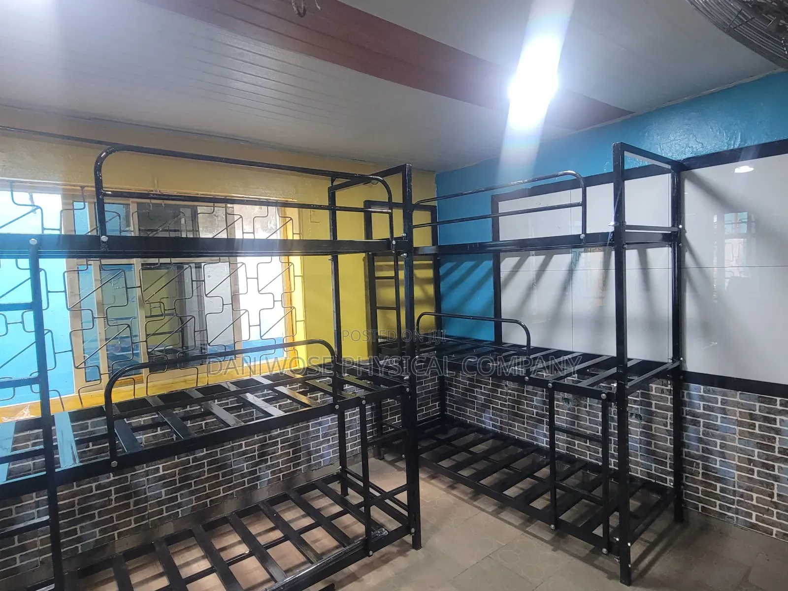 Hostel Bonk Three Deck