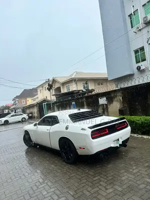 Dodge Challenger 2016 White