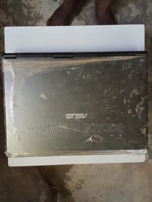 Laptop Asus 2GB Intel Core 2 Quad HDD 160GB