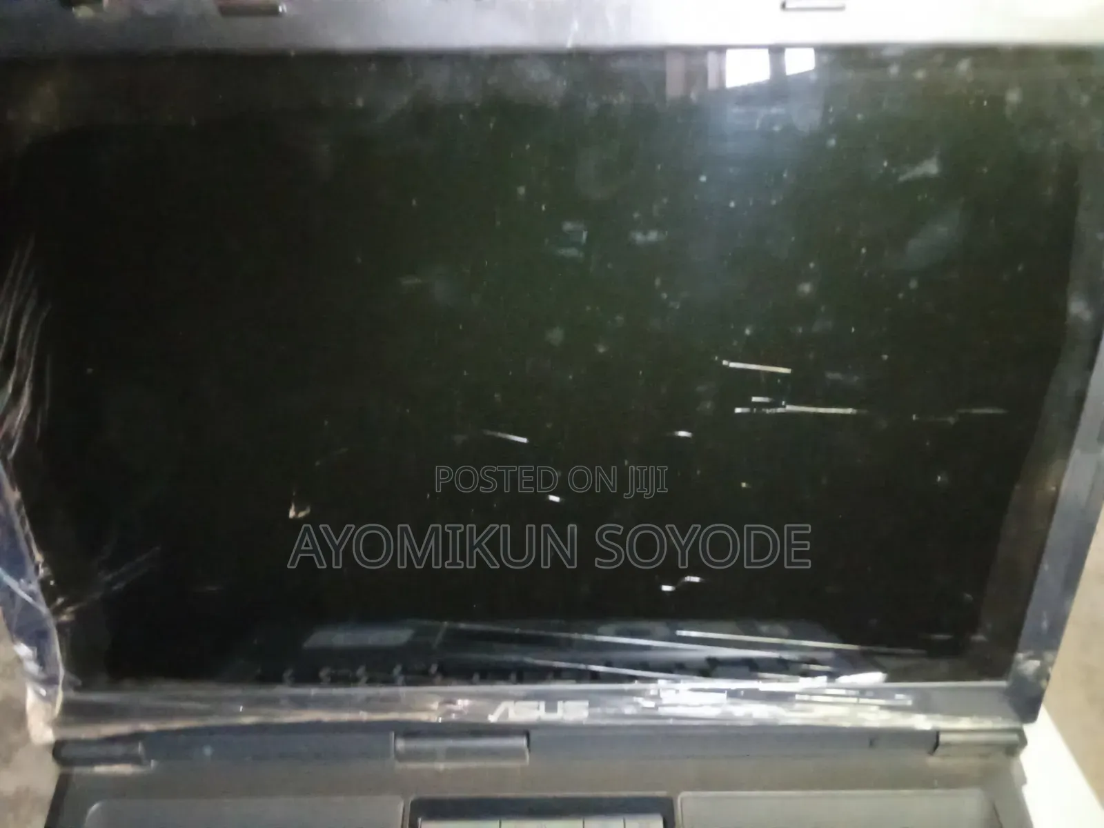 Laptop Asus 2GB Intel Core 2 Quad HDD 160GB