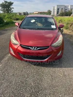 Hyundai Elantra 2012 Red