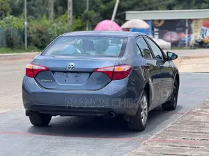 Toyota Corolla 2015 Gray