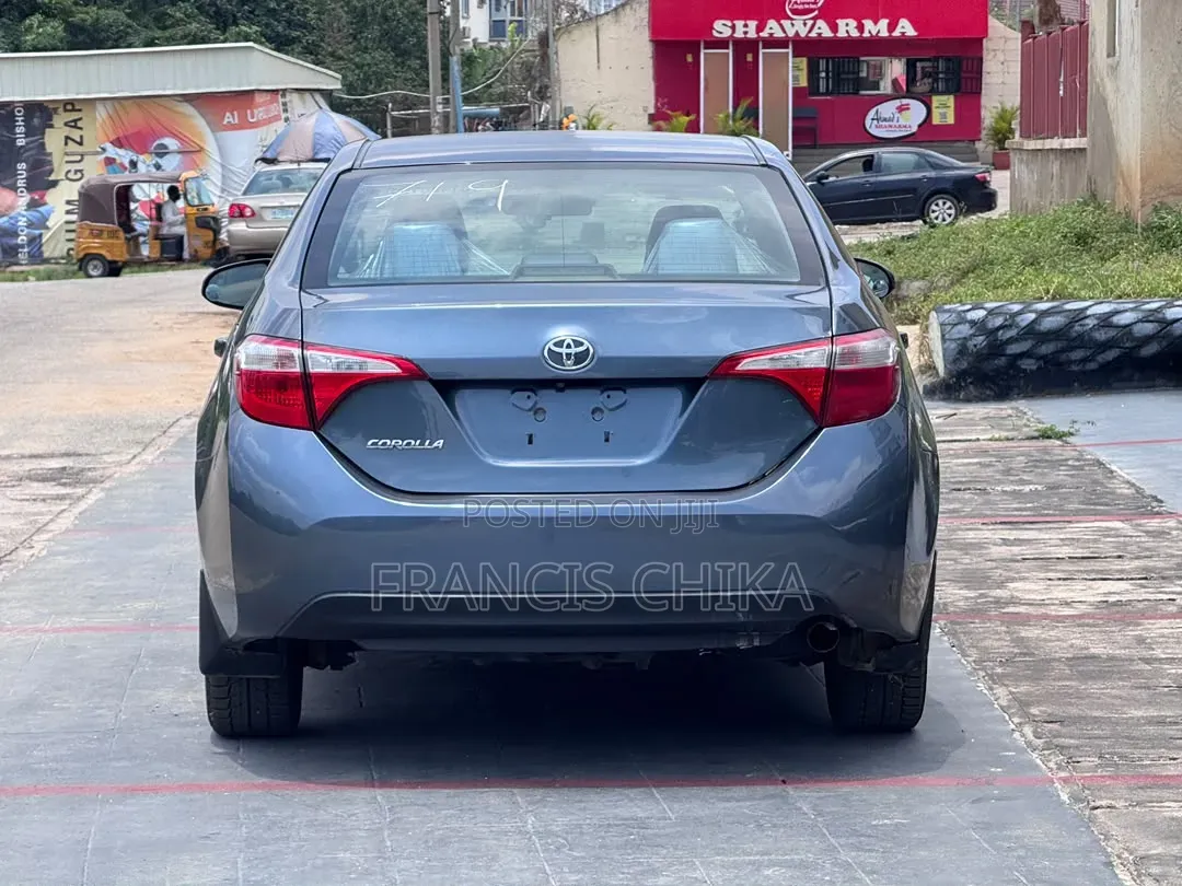 Toyota Corolla 2015 Gray