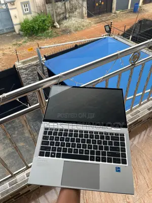 Laptop HP EliteBook 1040 G8 16GB Intel Core i7 SSD 512GB