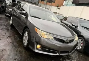 Toyota Camry 2012 Gray