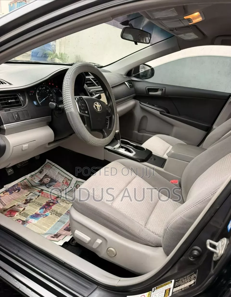 Toyota Camry 2012 Gray