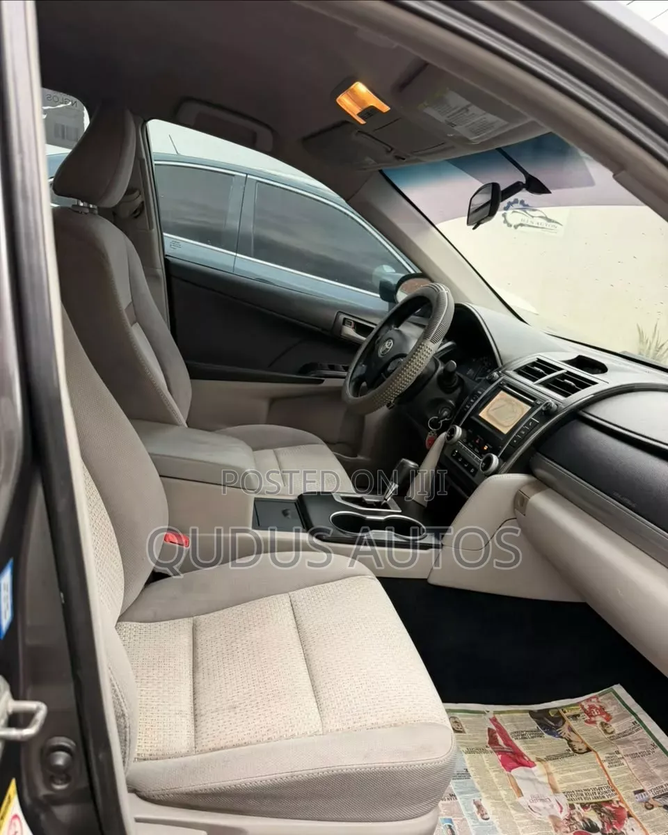 Toyota Camry 2012 Gray