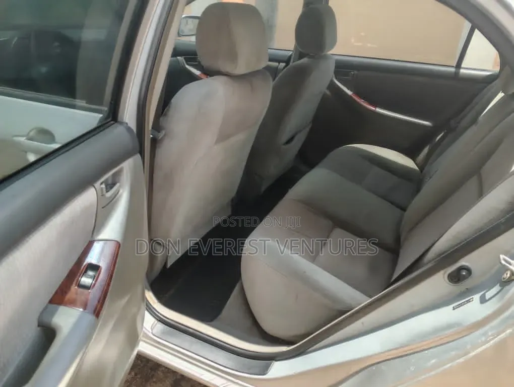 Toyota Corolla LE 2007 Silver