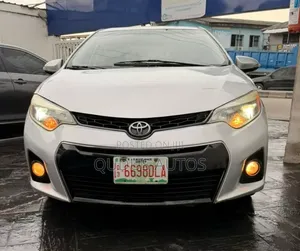 Toyota Corolla 2015 Silver