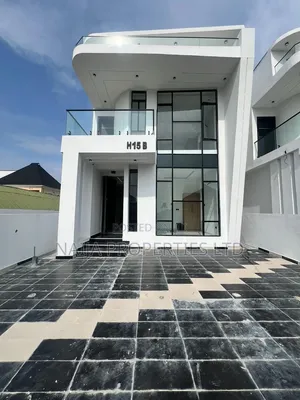 4bdrm Duplex in Ikota for sale