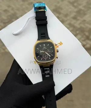 MATTURI Rubber Watch With Double Lock