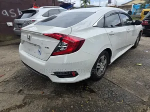 Honda Civic Sport Hatchback 2018 White