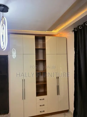 Section Hally Wardrobe