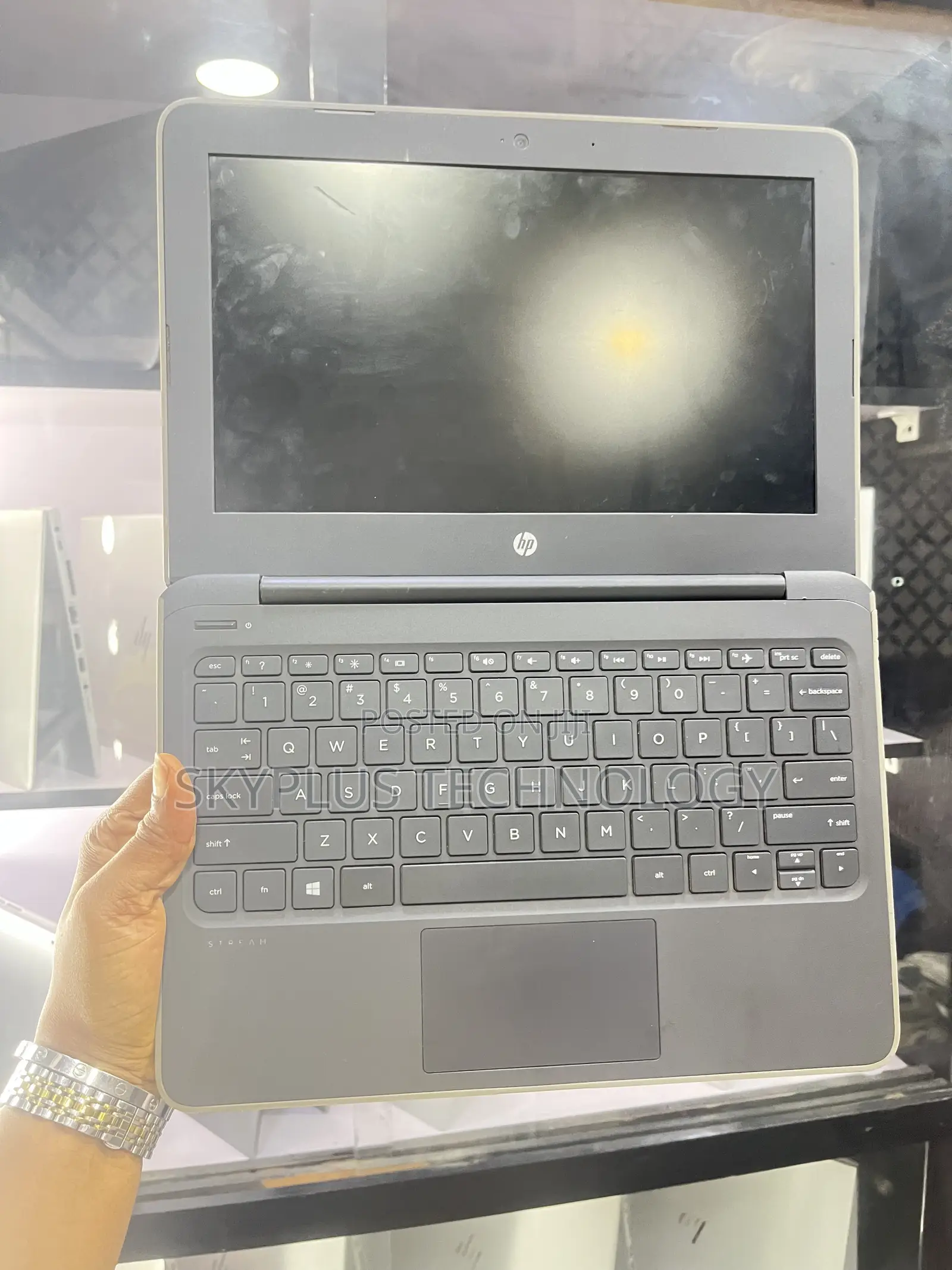 Laptop HP Stream 11 Pro G4 EE 4GB Intel SSD 60GB