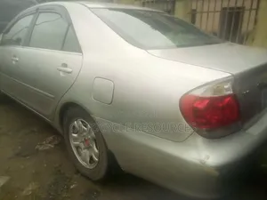 Toyota Camry 2005 Silver