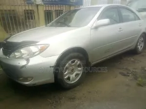 Toyota Camry 2005 Silver