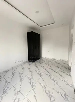 1bdrm Room & Parlour in Luxury Estate for sale