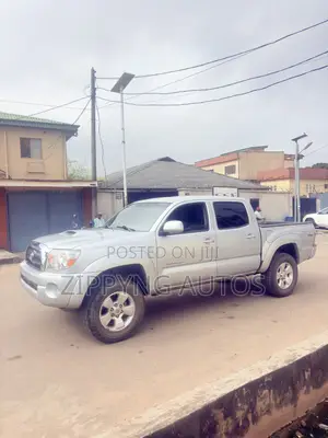 Toyota Tacoma Double Cab V6 Automatic 2010 Silver