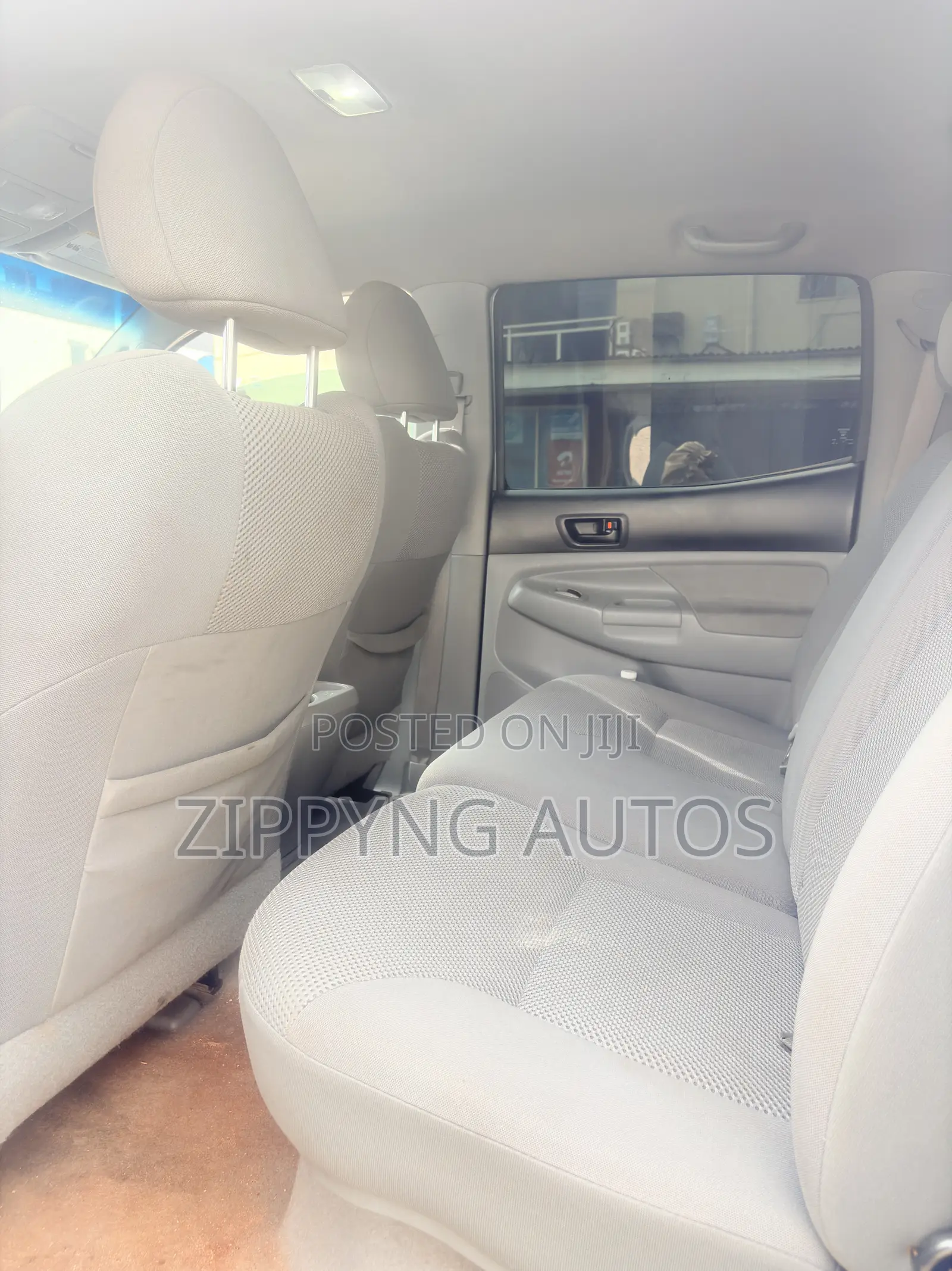 Toyota Tacoma Double Cab V6 Automatic 2010 Silver