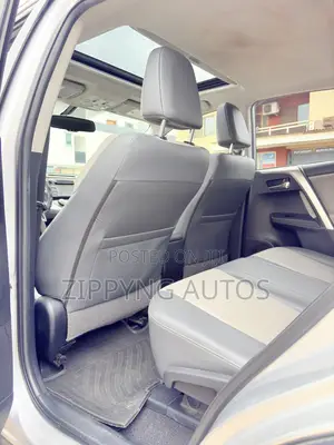 Toyota RAV4 Limited AWD (2.5L 4cyl 6A) 2016 Silver