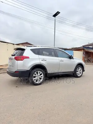 Toyota RAV4 Limited AWD (2.5L 4cyl 6A) 2016 Silver