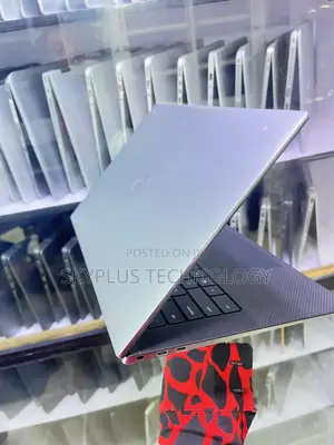 Laptop Dell Precision 5550 16GB Intel Core i7 SSD 512GB