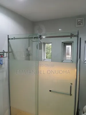 Royal Shower Cubicle