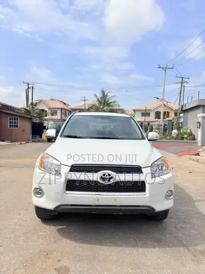 Toyota RAV4 Limited 4x4 2009 White