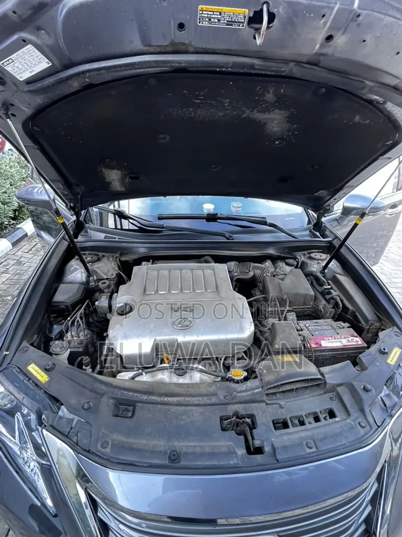 Lexus ES 2012 Gray