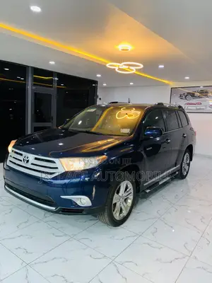 Toyota Highlander 2012 Blue
