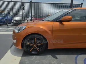 Hyundai Veloster Automatic 2012 Orange