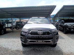 New Toyota Hilux 2025 Black